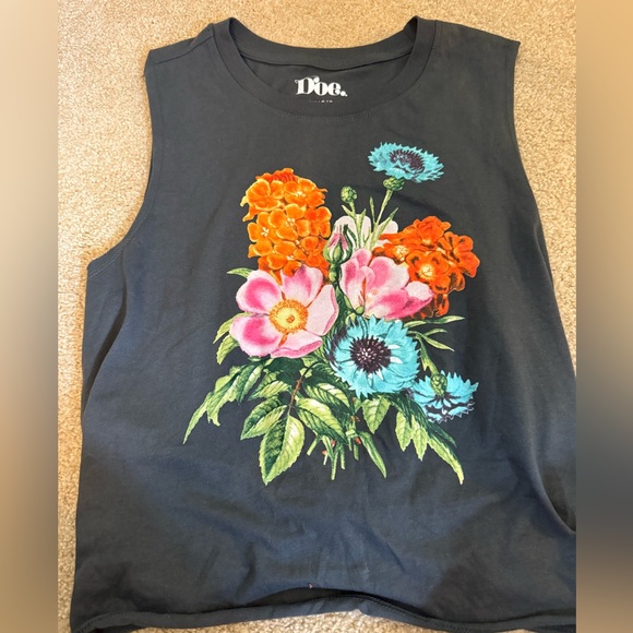 doe floral  Sleeveless crop Top - Black size small - Picture 3 of 5
